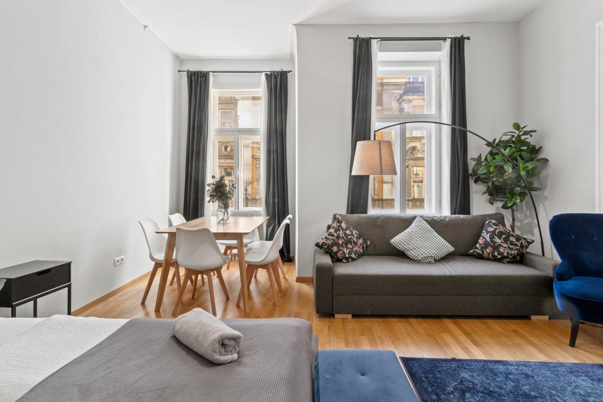 Apartment Three Bedrooms - 80 M2 - 2 Min To U4 Meidlinger Hauptstrasse *
